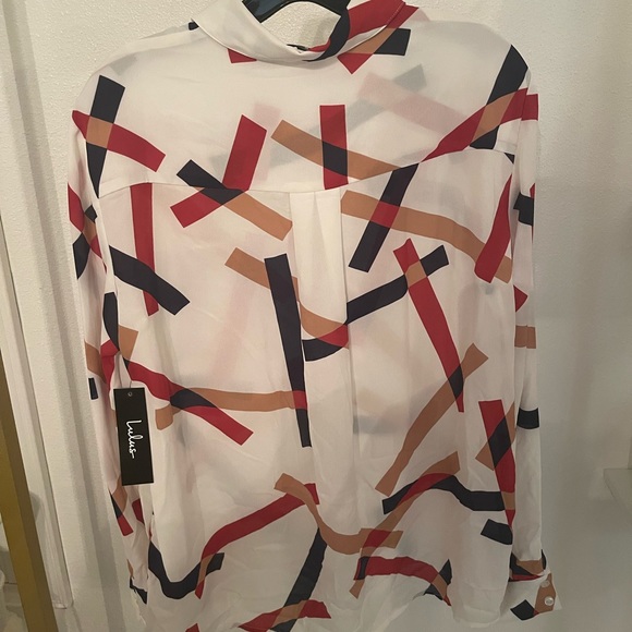 Lulu’s button down top - Picture 2 of 2